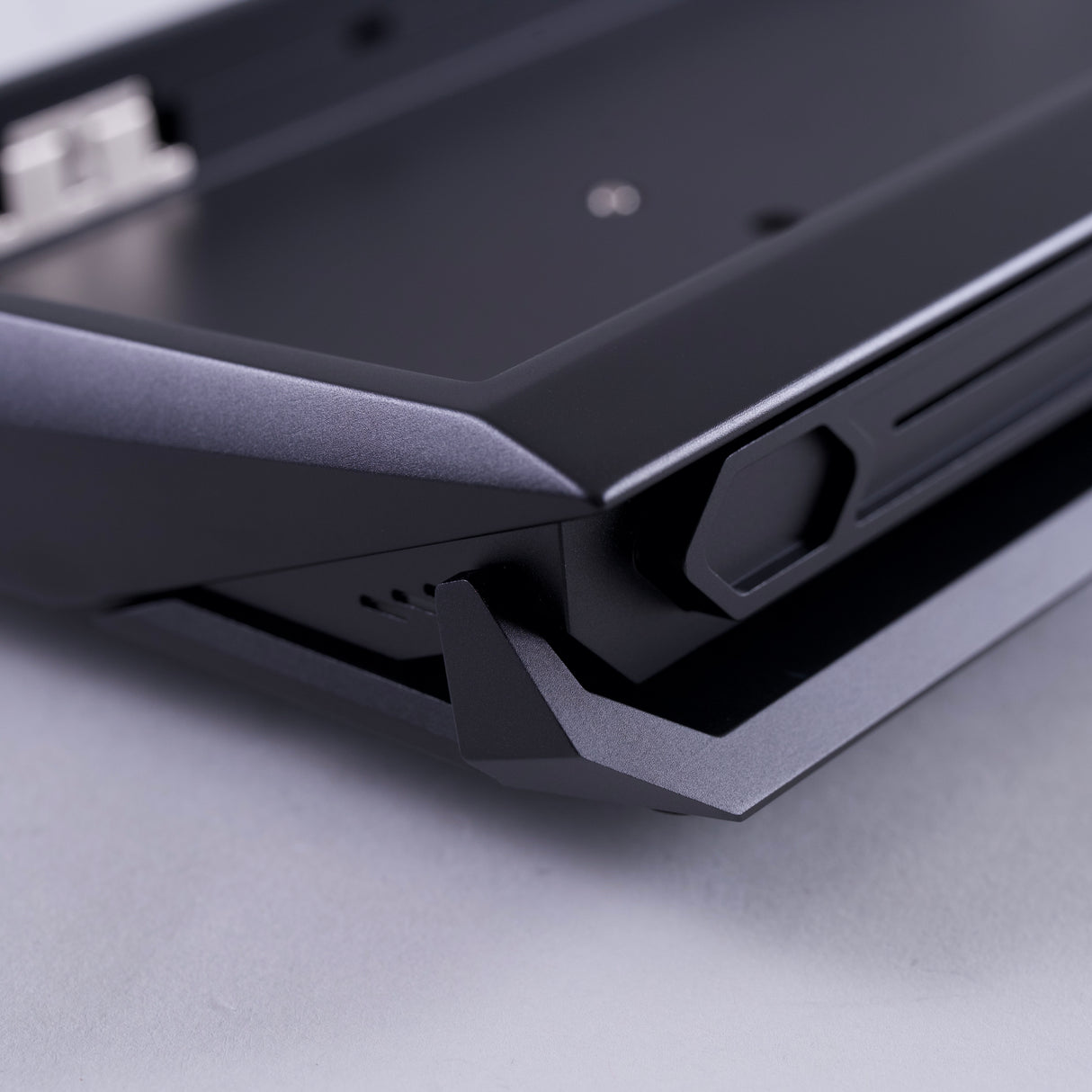 Haptic Studio AETHEL60
