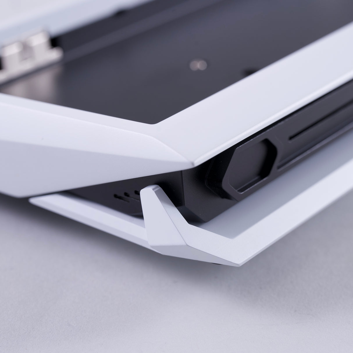 Haptic Studio AETHEL60