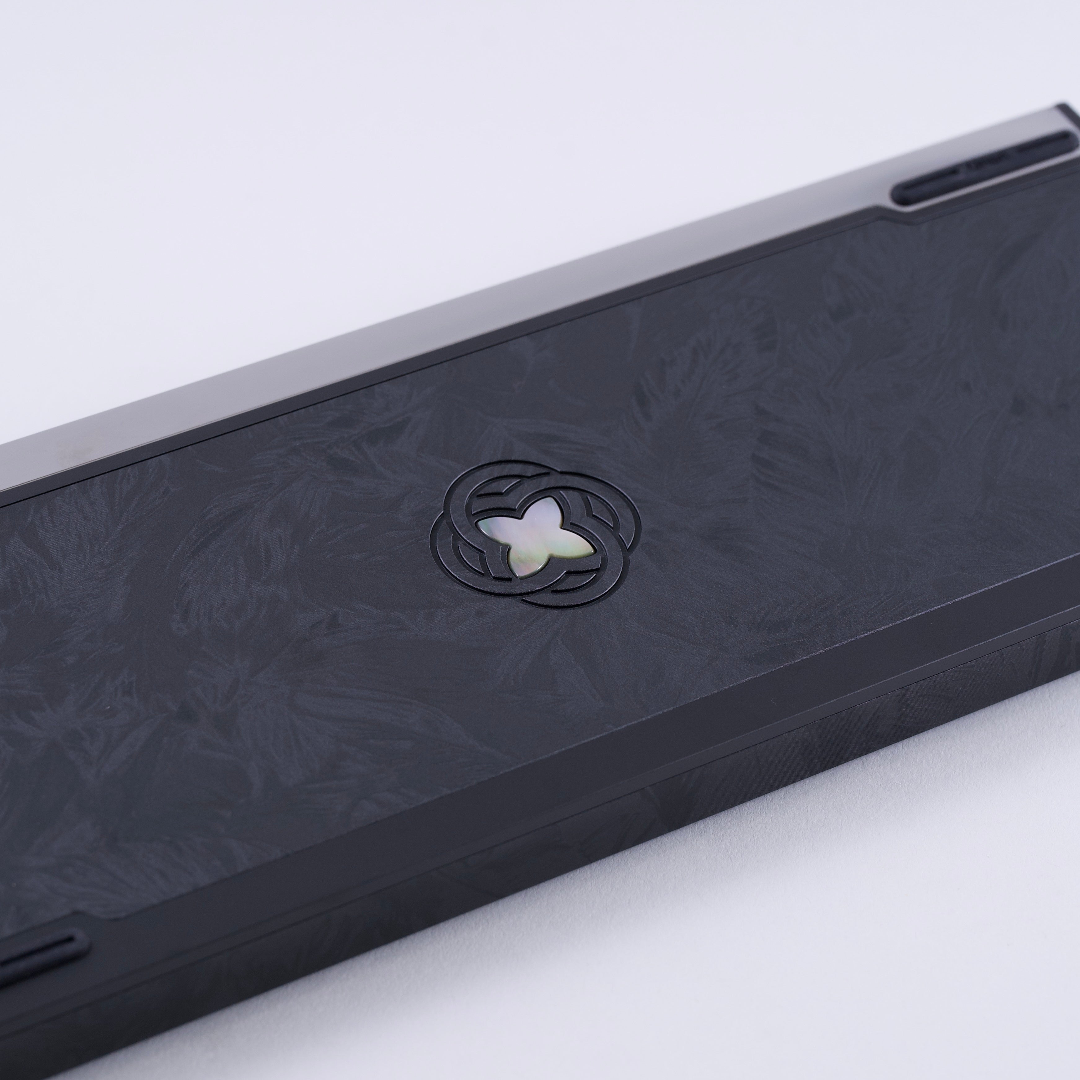 URStudioM1XFeatherBlack3.jpg?v