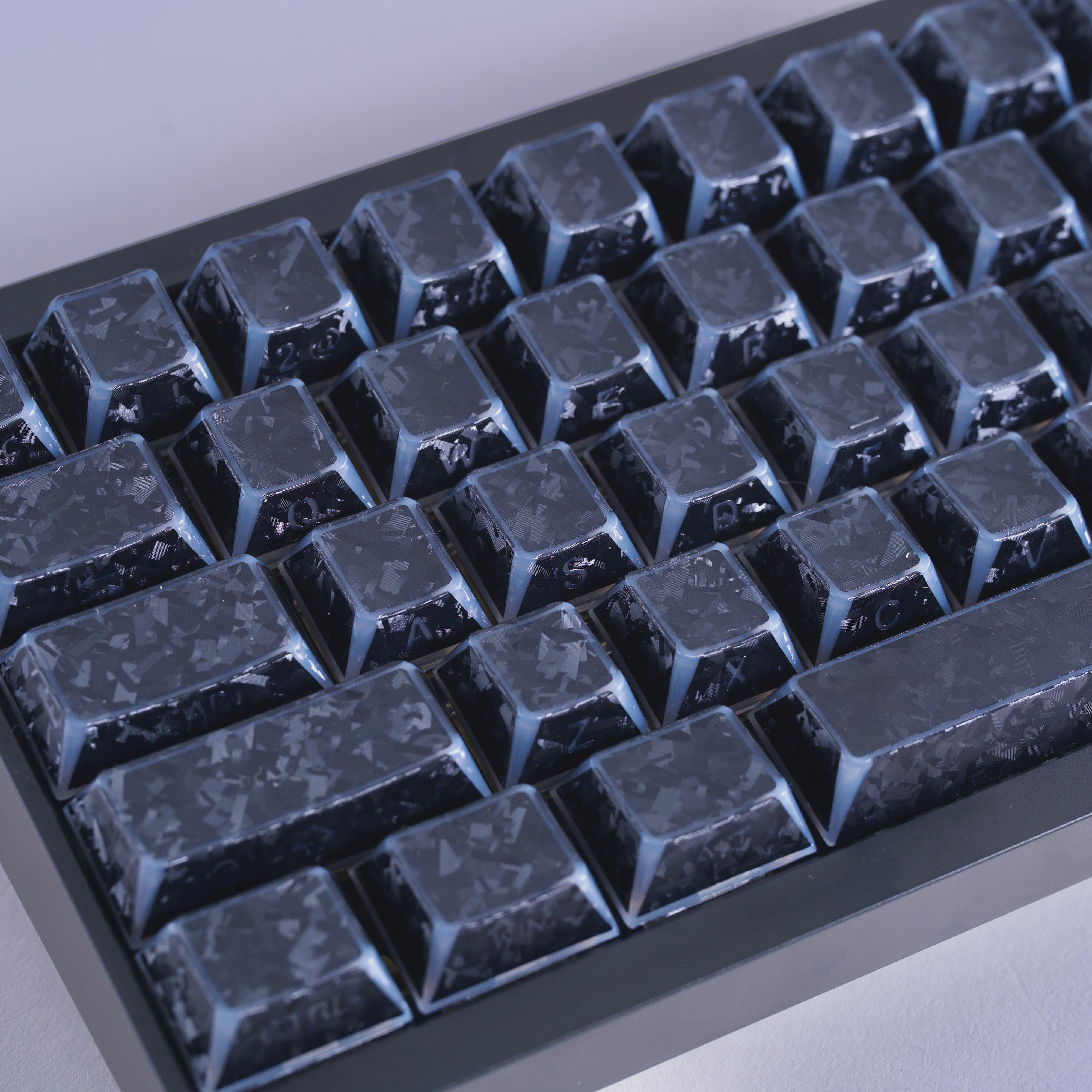 XVX PRISM Forged Carbon Shine-Through Keycap – HYPESHOP
